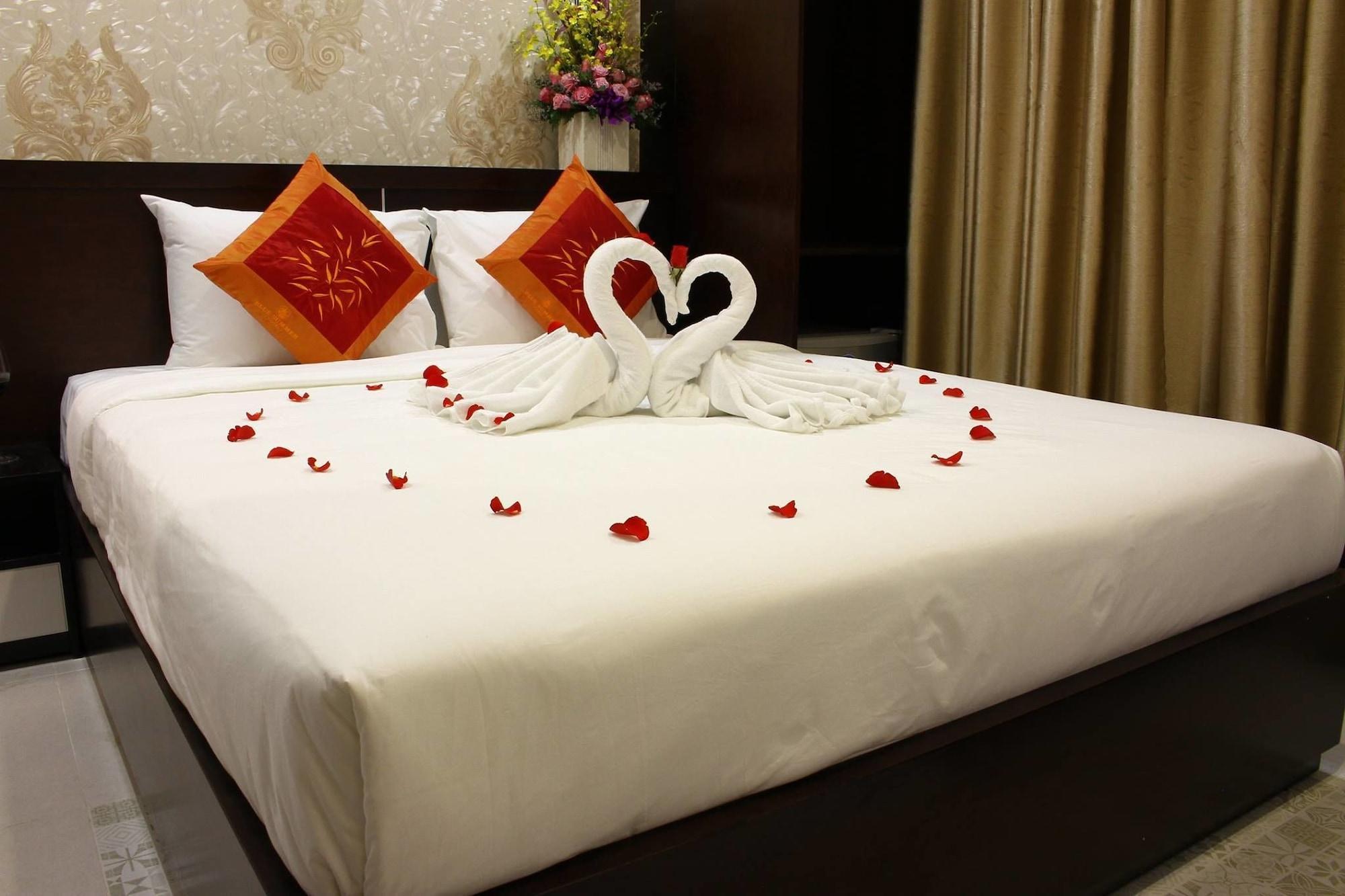 Blue Summer Hotel Da Nang