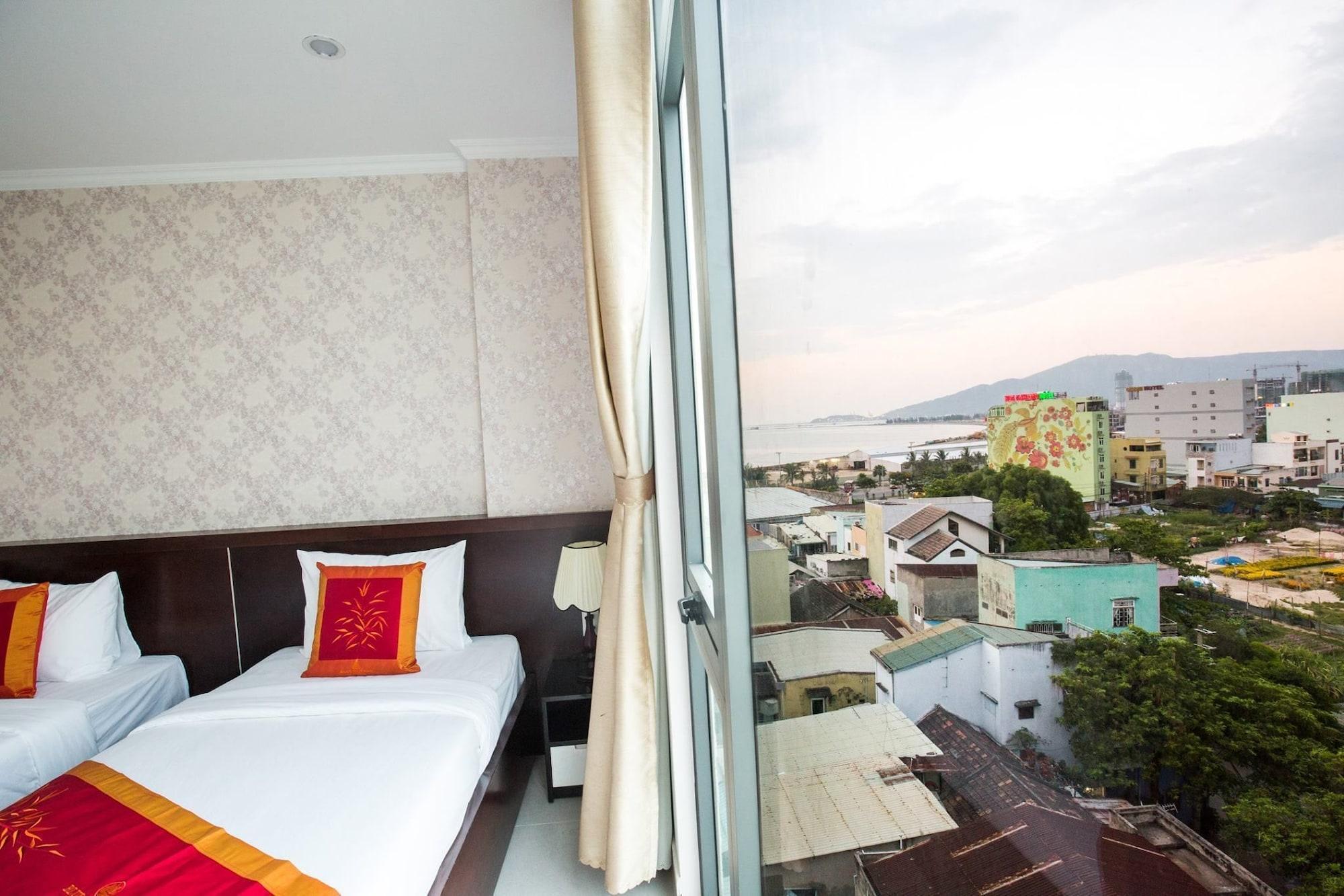 Blue Summer Da Nang